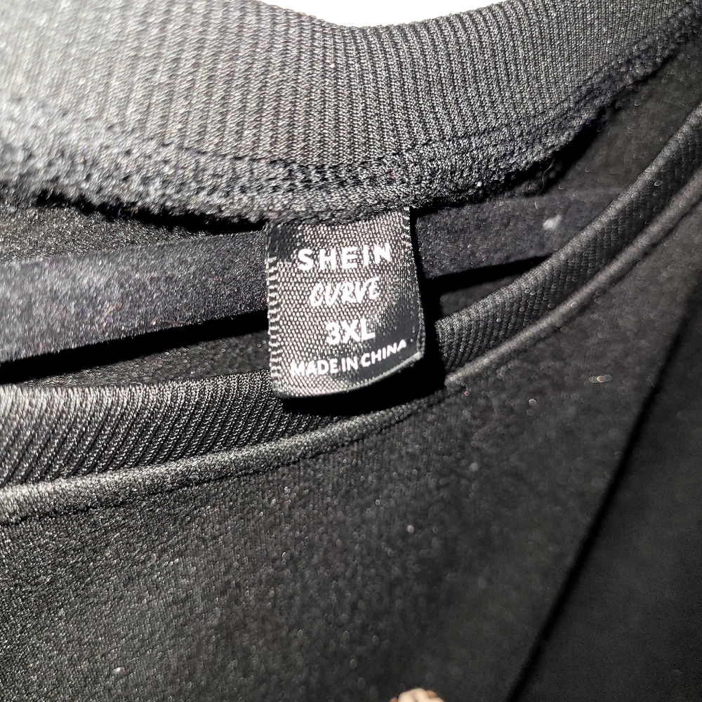 Sweatshirt - Picture 2 of 3
